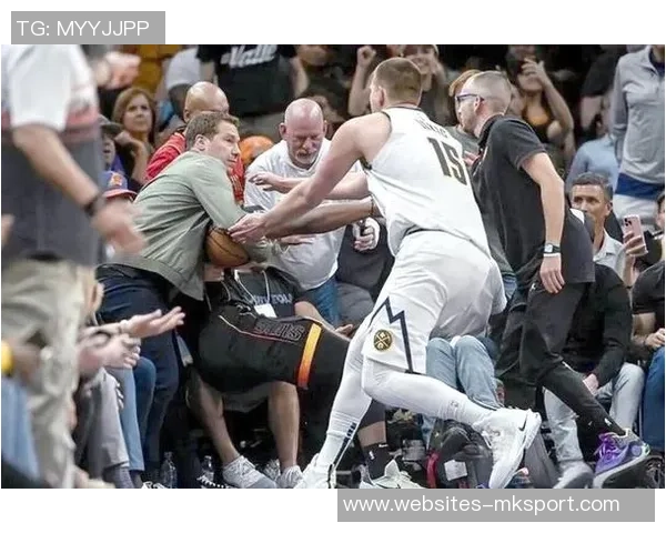 2014年NBA季后赛雷霆与快船天王山之战的激烈对决与精彩瞬间回顾